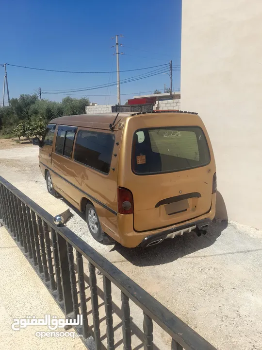باص هيونداي H100 موديل 2002 نظيف لون عسلي مميز وفحص نظيف
