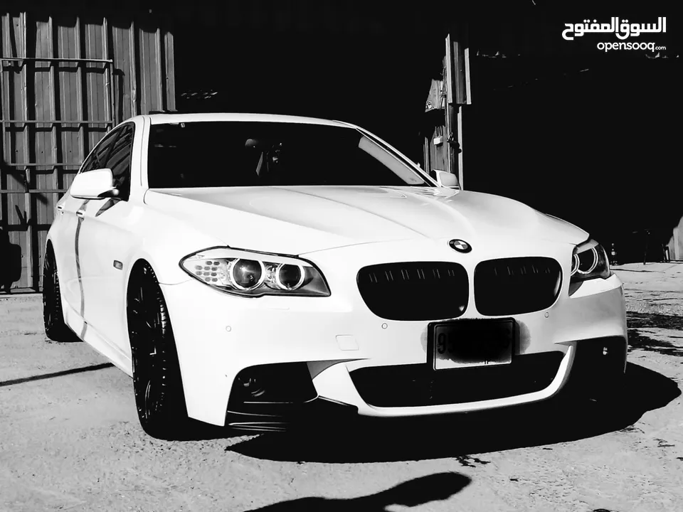 BMW 520 2012 فل الفل السياره بصلاه عنبي موجوده بببديا الي معنييين يتواصلو عرقم