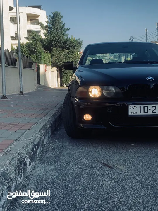 للبيع BMW E39 جير عادي ماتور 28