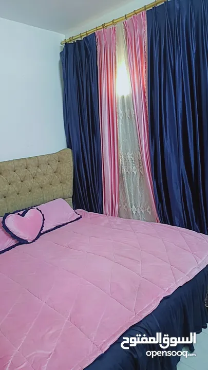 برادي مع خطاء تخت