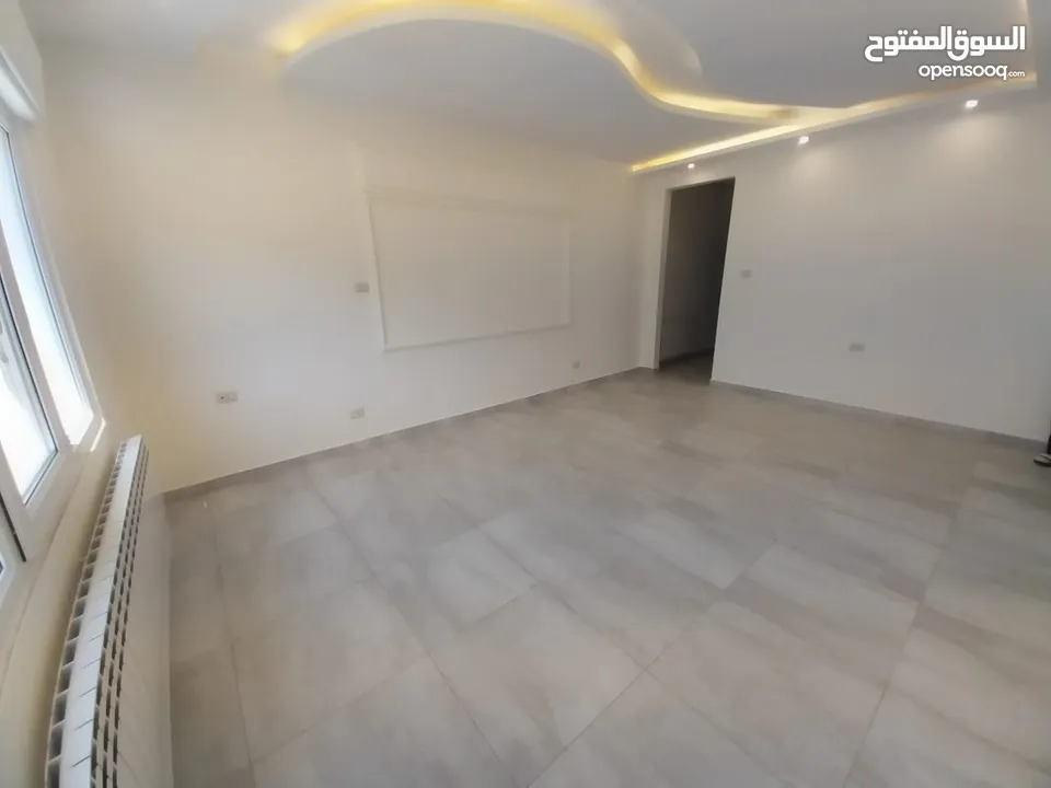 روف دوبليكس للأيجار ( جزء من فيلا ) ( Property 38746 ) سنوي فقط