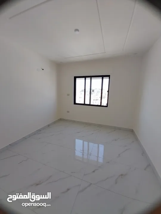 الجندويل  اخير مع روف 131م وتراس واسع