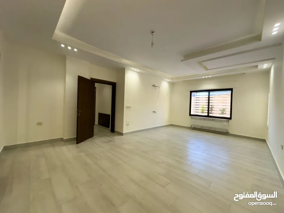 شقة ارضية مميزة للبيع في دابوق مشروع 100