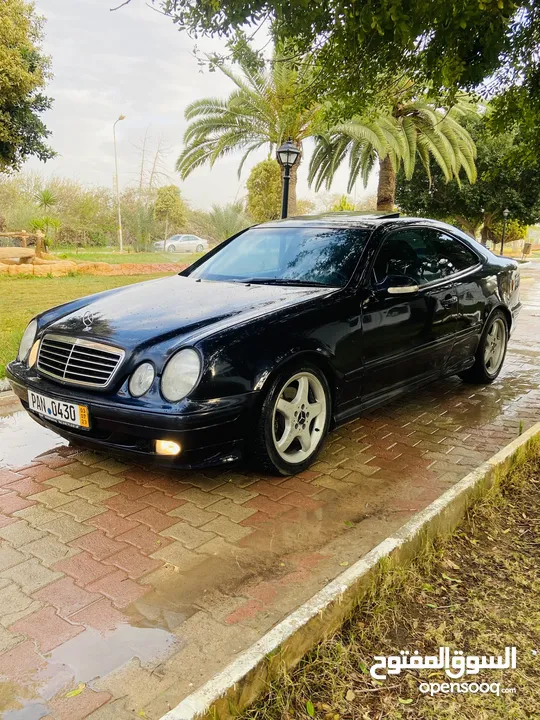 مرسيدس clk محرك 8 .43. AMG موديل 2002 الله يبارك عيب لا ، مكان الزاويه