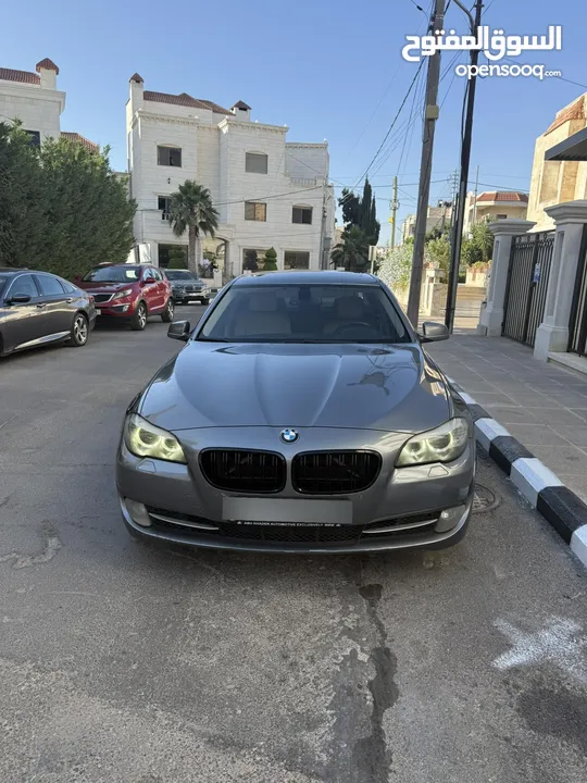 لون مميز بحالة ممتازة BMW f10 فحص كامل ماتور 3000