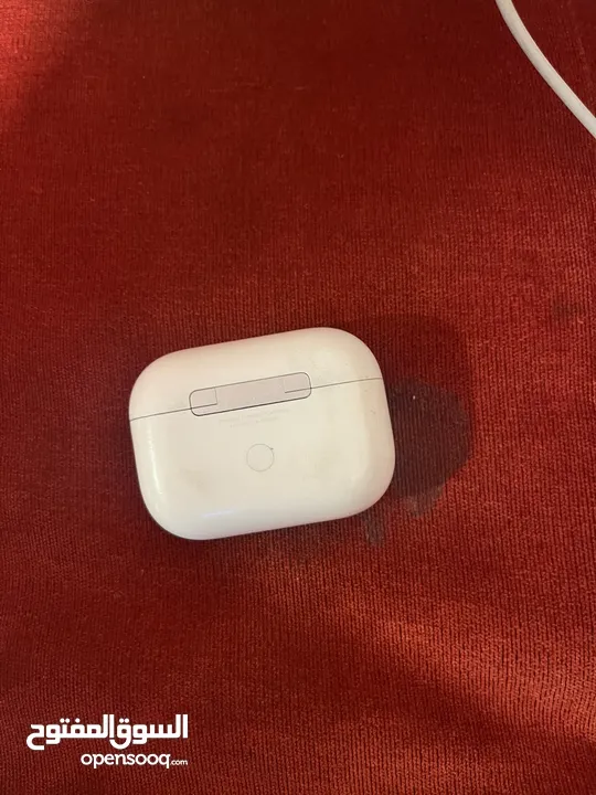 airpods pro 1 بحاله ممتازه فرده وحده