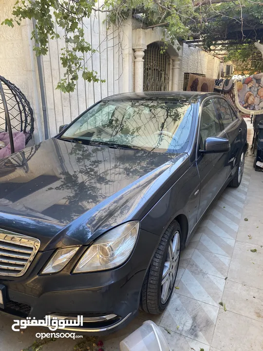 مرسيدس E200 2012  بحالة الوكالة