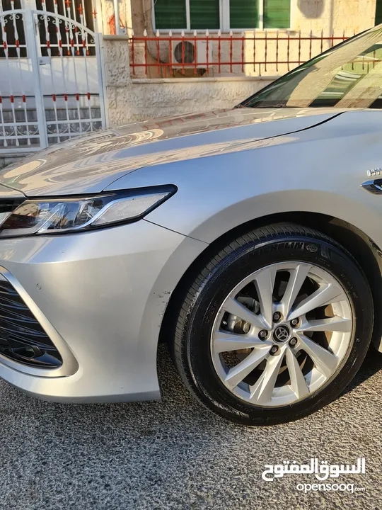Toyota Camry GLE 2023 - تويوتا كامري 2023 للبيع