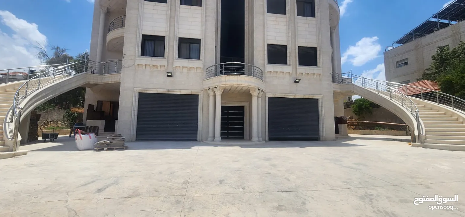 شقة جديدة ضمن فيلا/ سردا/ قرب Icon Mall