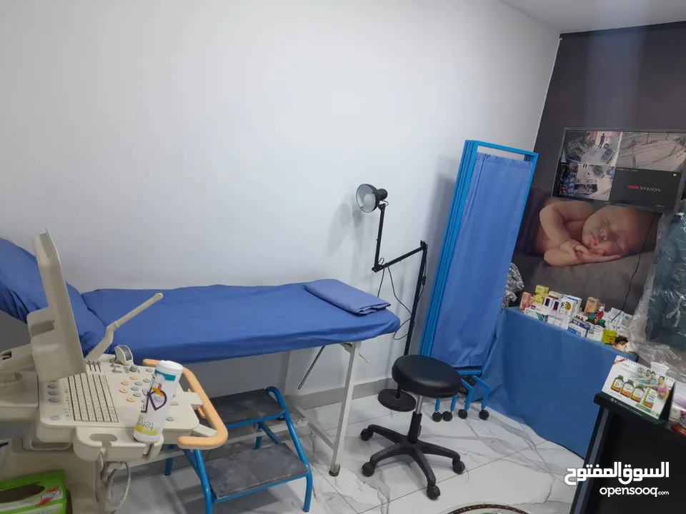 مستلزمات عياده طب عام ونسائيه للبيع