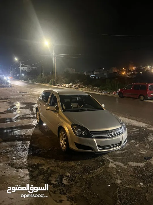 اوبل استرا موديل 2006