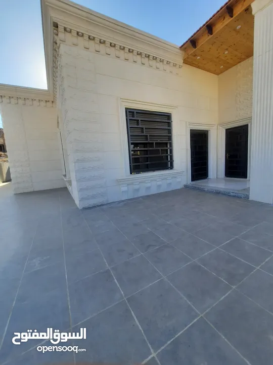 شبه فيلا في ارقى مناطق شومر
