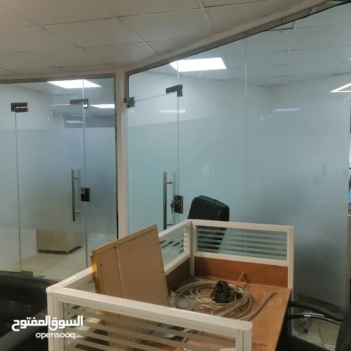 OFFICE PARTITION MIRROR GLASS