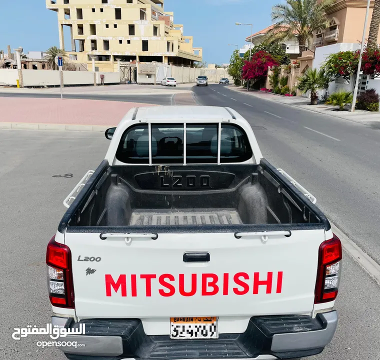 *MITSUBISHI L200*  *Model -  2020* *Km - 120k km* Engine -  Japan  Color – White  *Passing & Insuran