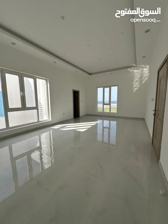 فيلا جديدة كلياً 5 غرف في العذيبة - Brand New 5BHK Villa in Azaiba