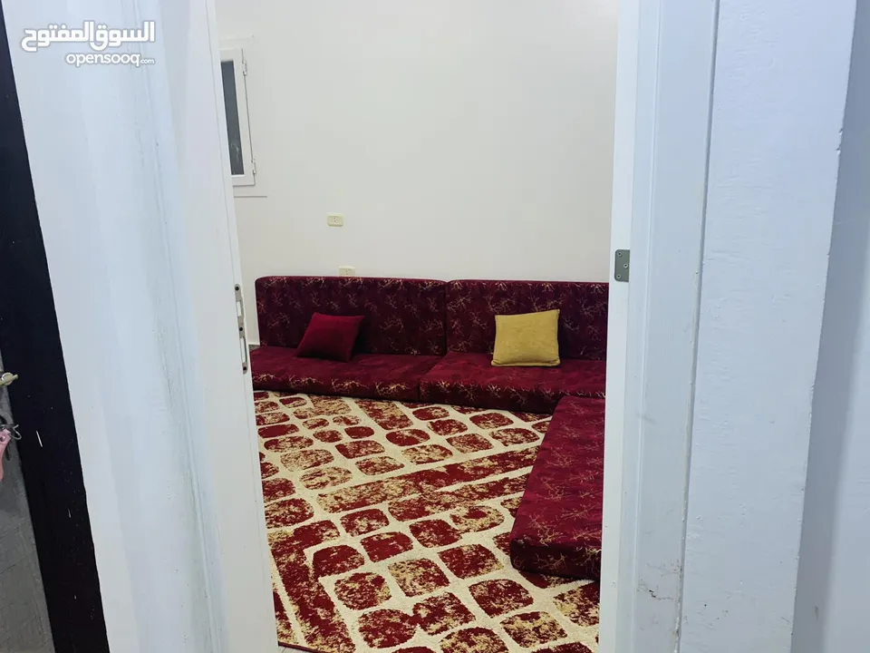 شقة اللبيع ابوسليم خط وحد قرب من صالة المختار  دوار أولى شقة مشاء الله اسكان طول