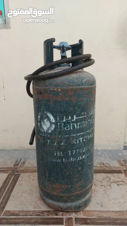 Bahrain Gas Filled Cylender With Adapter and Pipe