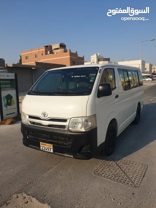 Toyota Hiace 2013