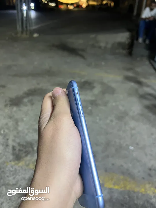 ‏IPhone XR وكالة مش مفتوح على الفحص بطارية 81 وكالة 64 جيجا للبيع
