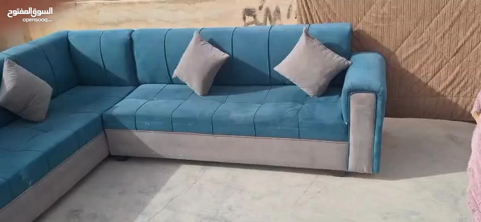 طقم كنب بحالة ممتازة بسعر حرق
