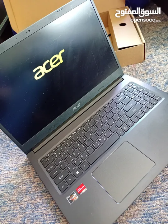 لابتوب acer  slam   الموصفات rayzn 3 الجيل الاخير 4غيغا  ram Ddr4 الكرت انتل  u hd الذاكرة 1tera HDD