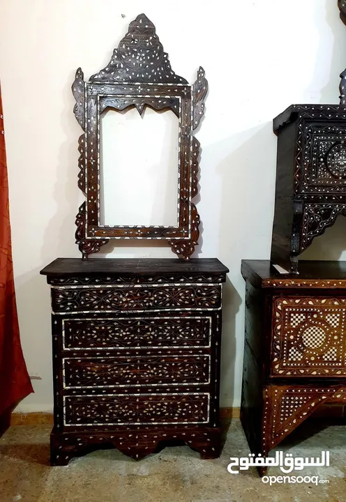 مطبقيات صدف بكافة الانواع و سكلات صدف بكافة الرسمات الدمشقية و الاردنية و جميع الرسمات الدولية