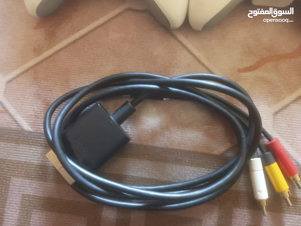 اكس بوكس 360 مستعمل سنه  ويوجد العاب جميله سعره 87وقابل للتفاوض