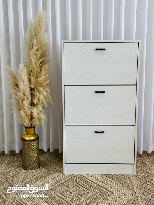 خزانة الأحذية العصرية الأكثر طلباً بالألوان الثلاثة مقاس الخزانه (طول 115 وعرض 63 عمق 25) خزا