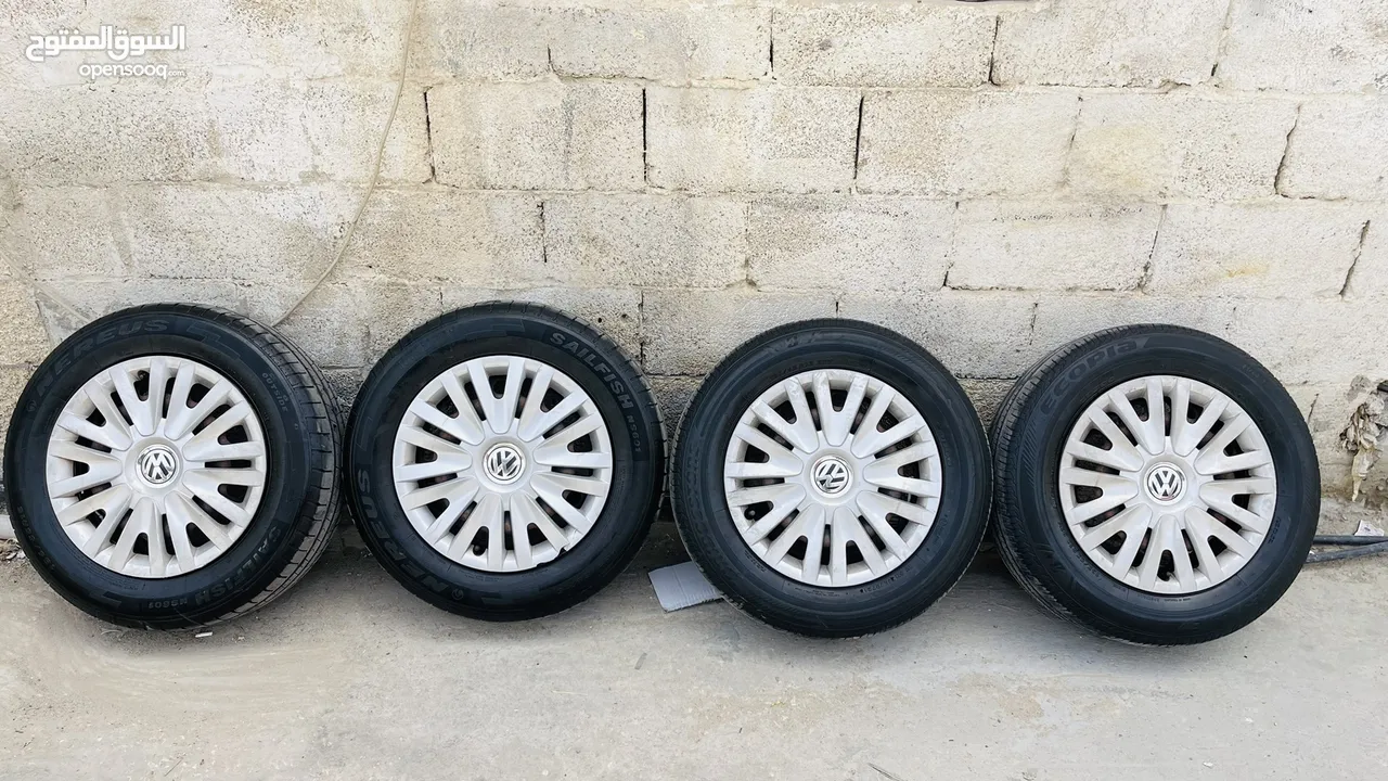 جنط حديد 15 مع كوشوك قياس 195/65/15 مع طاسات الشركةشركة بحالة الوكالة