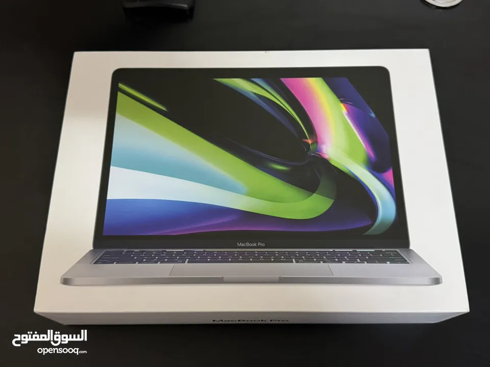 ماك بوك برو تاتش بار m2 256Gb الجهاز جدا نظيف