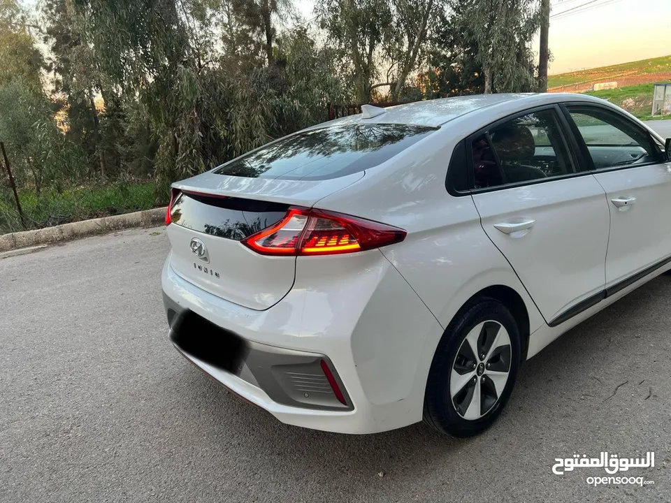 Hyundai IONIQ electric 2017