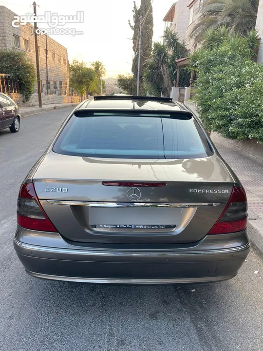 مرسيدس E200 فل كامل بانوراما موديل 2007