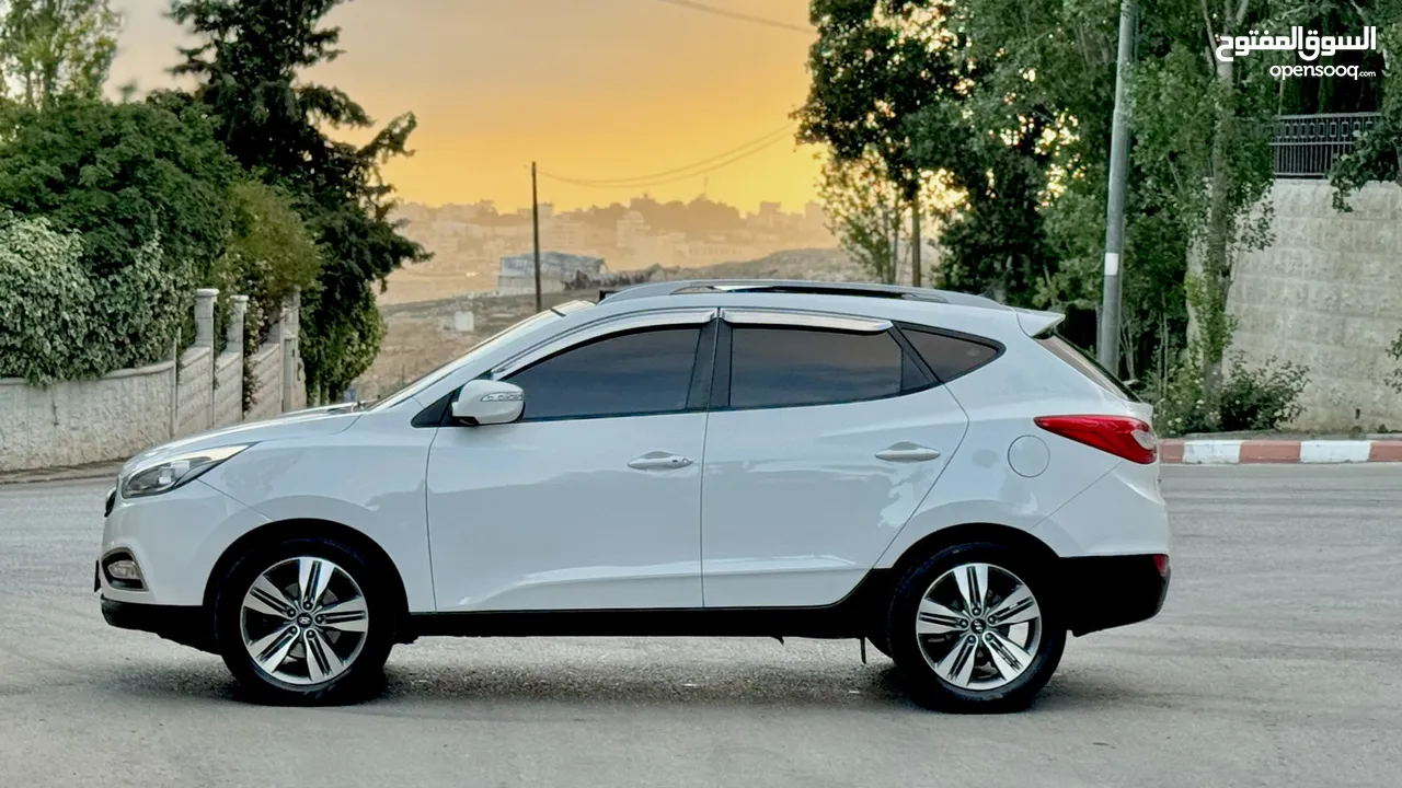 ‏ Hyundai TUSCAN 2014 • Limited Edition فل الفل مع بانورما ، عداد 88 الف اصلي فحص نخب طلاء الشركة