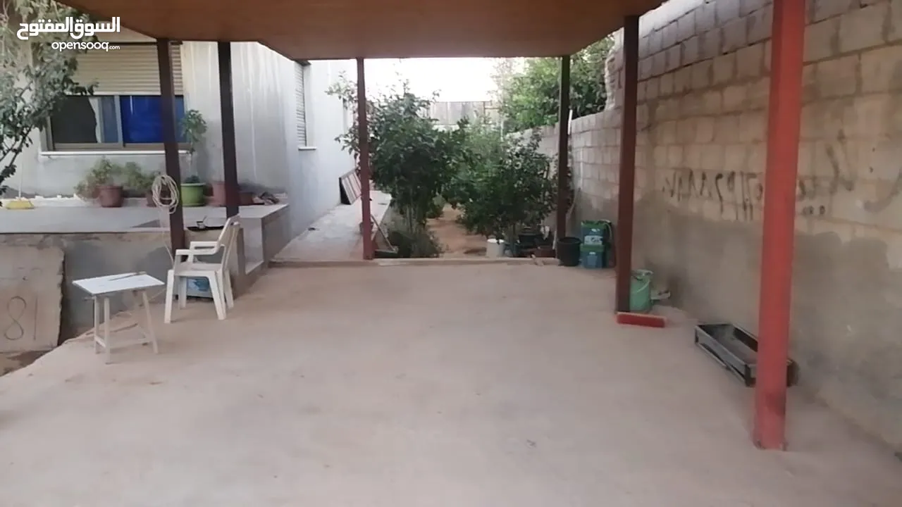 بيت للبيع مساحة الارض، الضليل 500 متر على شارعين ..