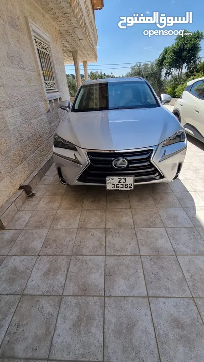 Lexus NX300h