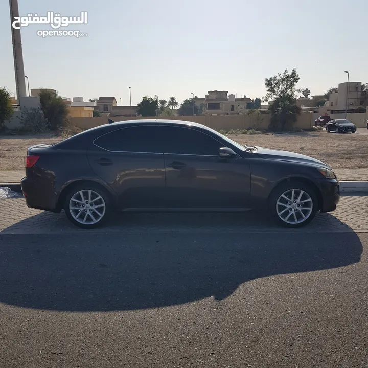 للبيع سيارة Lexus IS 250 AWD 2012