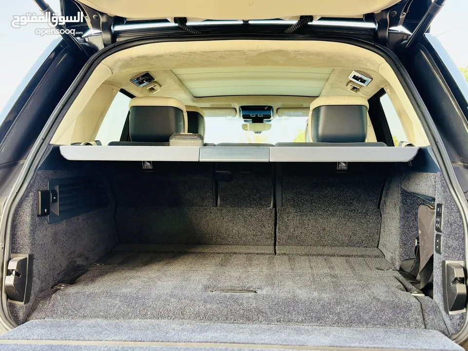 ‏Range Rover Vougue Autobiography Black edition plug in hybrid2020