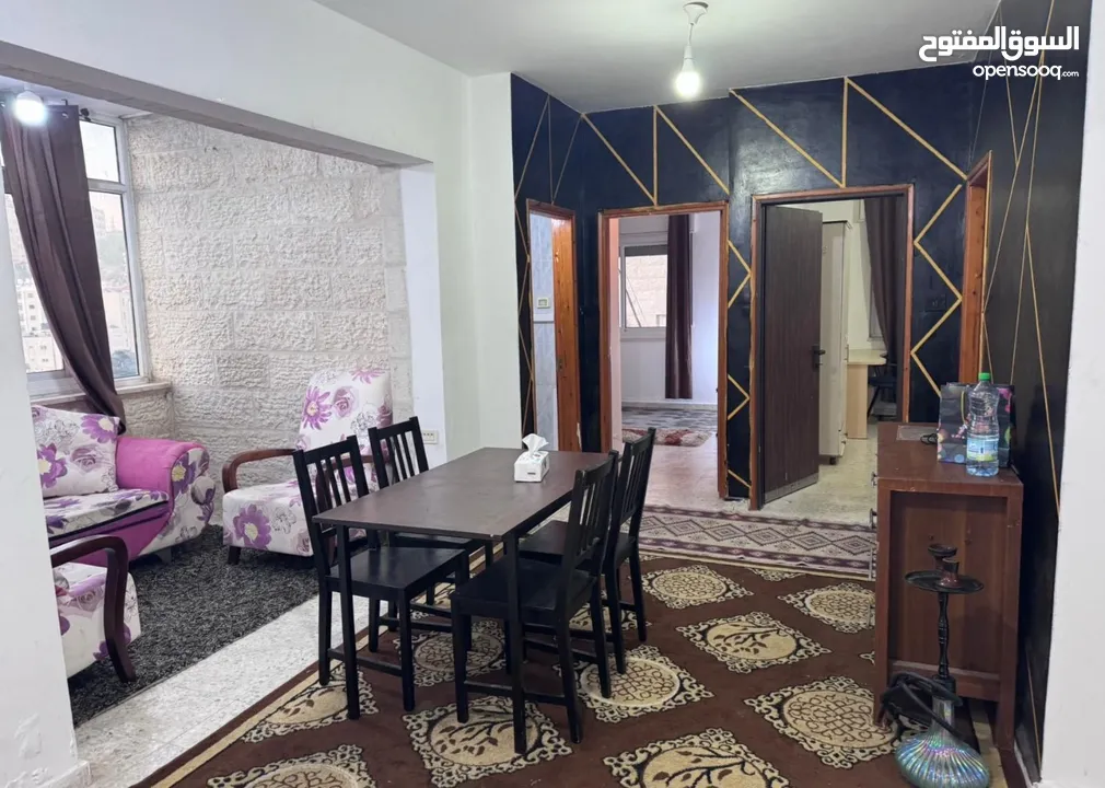 متوفر شاغر (لصبايا عدد 2 )في غرفه مشتركه