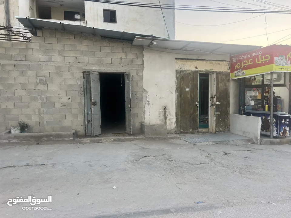 مخزن للإيجار  امتداد السكة المعاجين قرب جامعة القدس اول جبل عجرم يصلح لأي شيء تخزين او منجرة وغيرة
