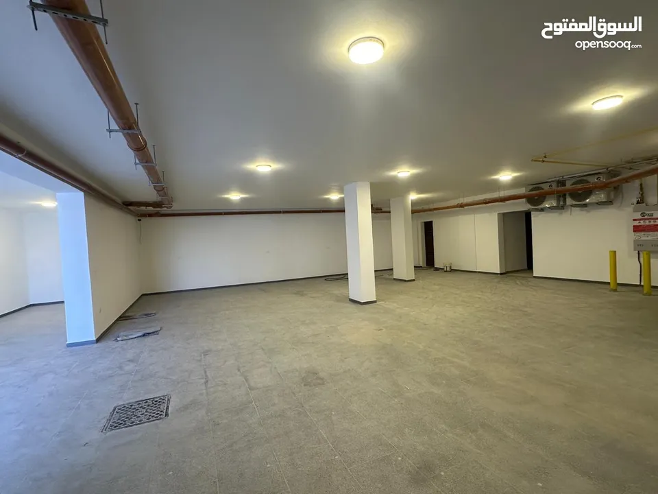 Unfurnished Roof for rent Al Thuhir ( Property 38408 )-174700921