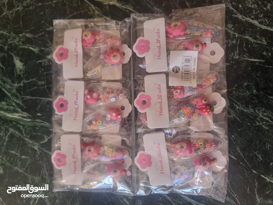 اكسسورات بسعر ه 90 درزن اشكال وانواع مختلفه مطلوب 500 دينار