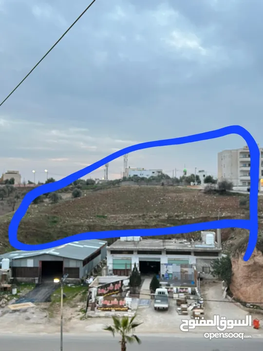 ارض للبيع ذات موقع مميز  ومطل، قرية قم لواء الوسطية/اربد