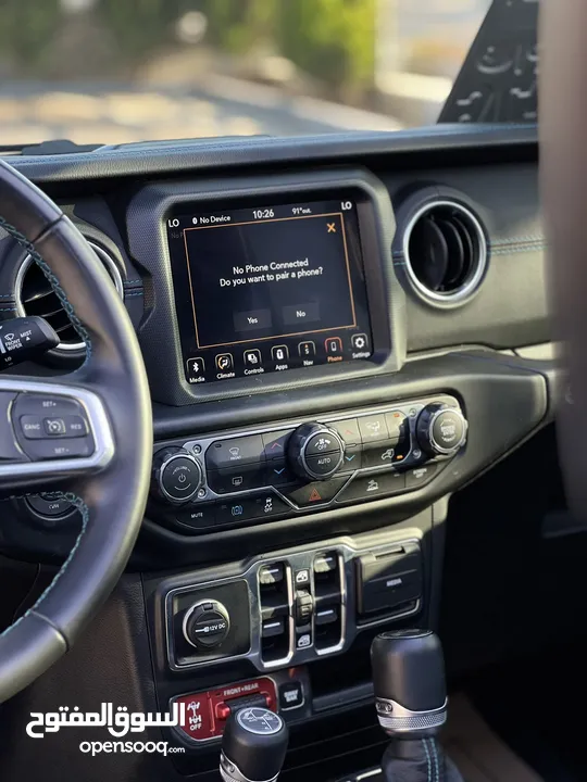 Jeeb rubicon hybrid جيب روبيكون هايبرد  فل اضافات  Plug in hybrid