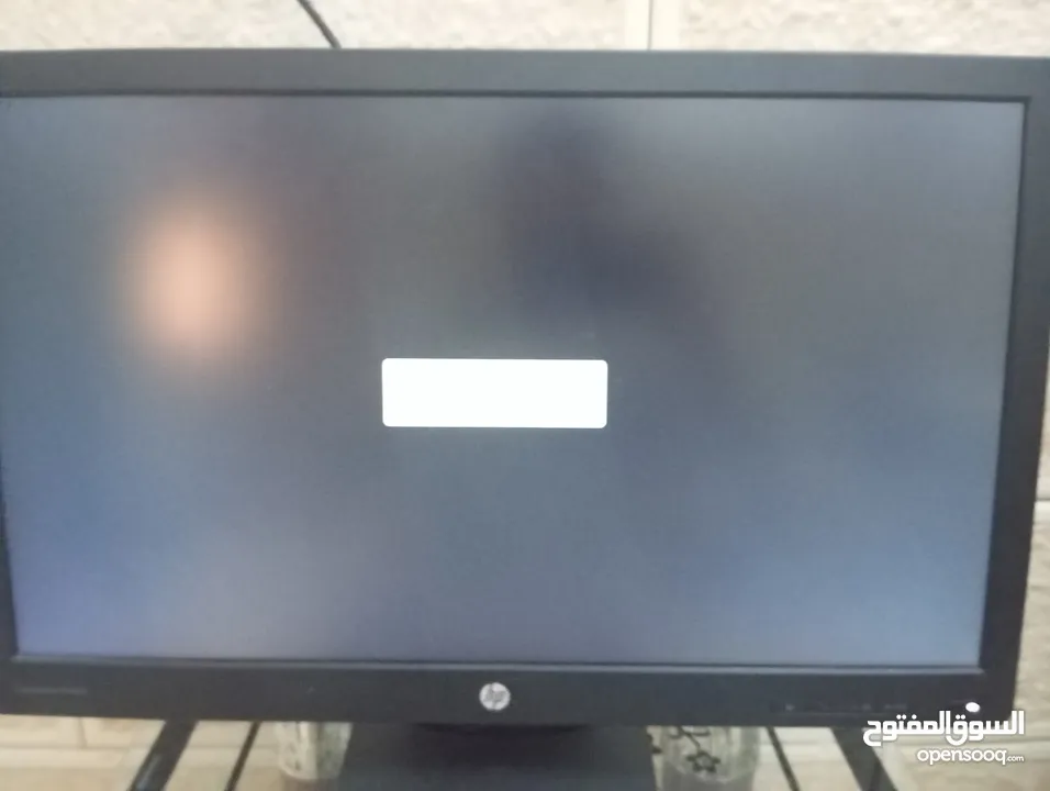 شاشة كمبيوتر نوع HP 24 انش full hd بحال الجديد للبيع