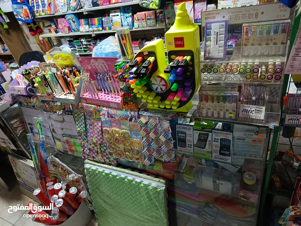 مكتبة للبيع بسعر جدا مغري لعدم التفرغ الجدي بتواصل معي فقط لو سمحتو الموقع الهاشمي الشمالي