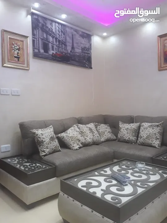 الدوار السابع استوديو خمس نجوم VIP نظافه 100 ٪  لايجار