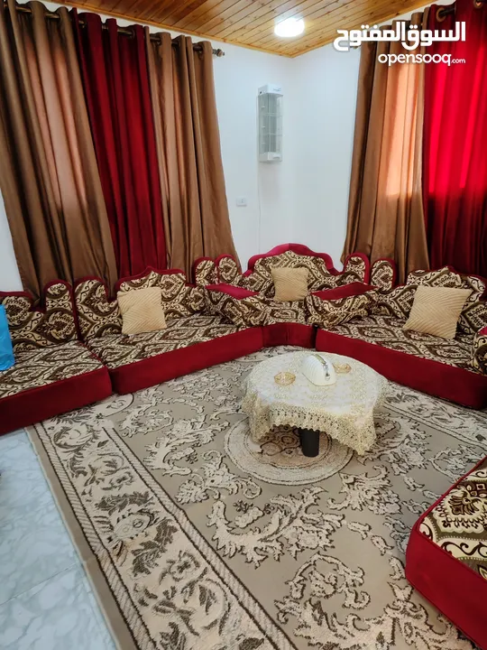 جلسة عربية للبيع بحالة ممتازة
