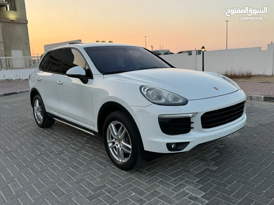 Porsche Cayenne S 2016 Gcc Full option First Onwer Super Clean car