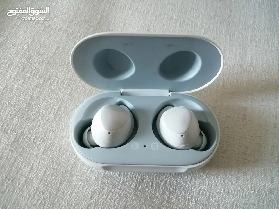 Samsung AkG earbuds