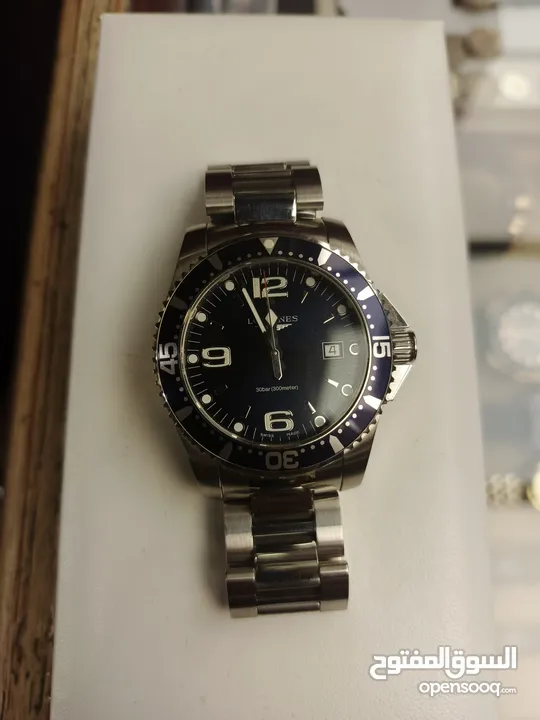 ساعه LONGINES اصلية . فخامه سويسرية واناقه خالدة ...   حالة ممتازة استخدام خفيف ونظيف  تصميم انيق